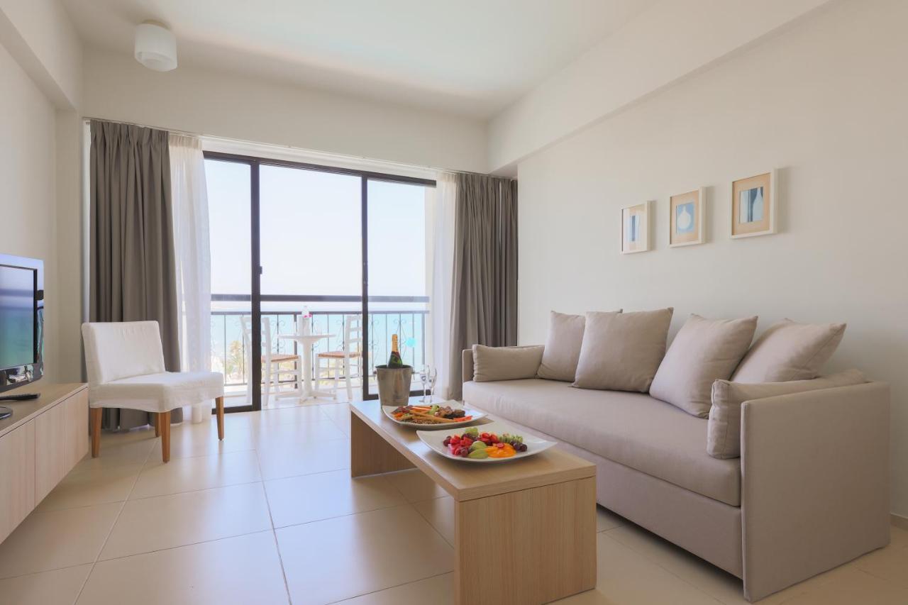 Executive Suite Sea View